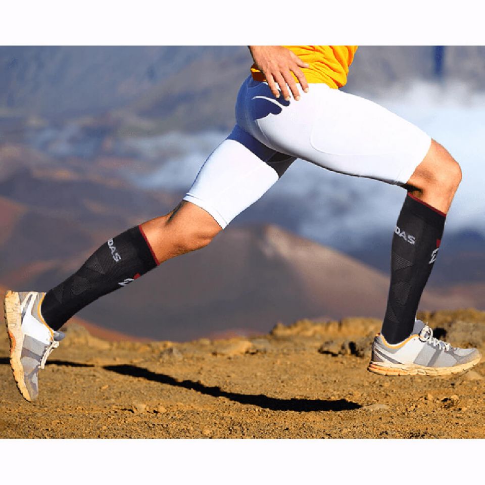 gladiator sports running compressiekousen voor hardlopen gedragen door sporter